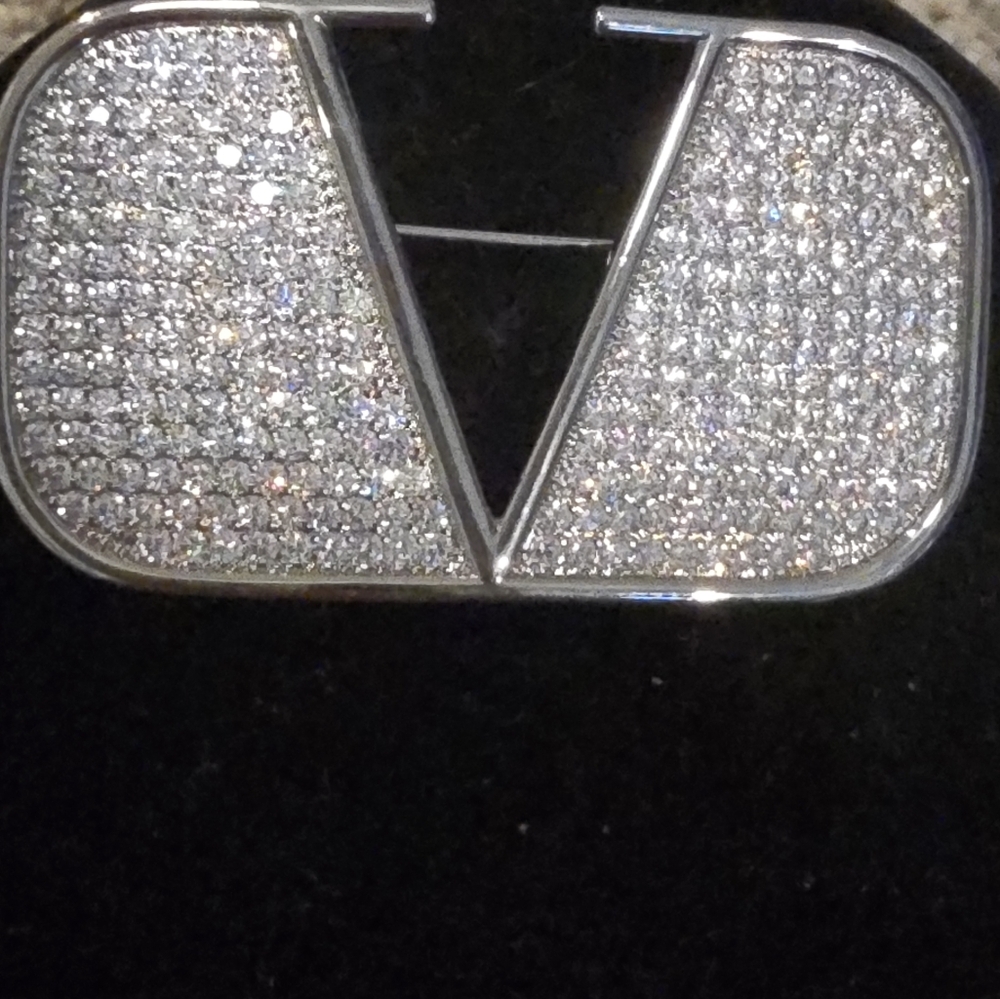 Valentino Silver Crystal V Brooch - Picture 4 of 8